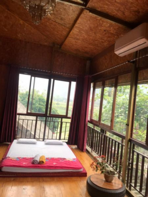 Hotels in Hòa Bình